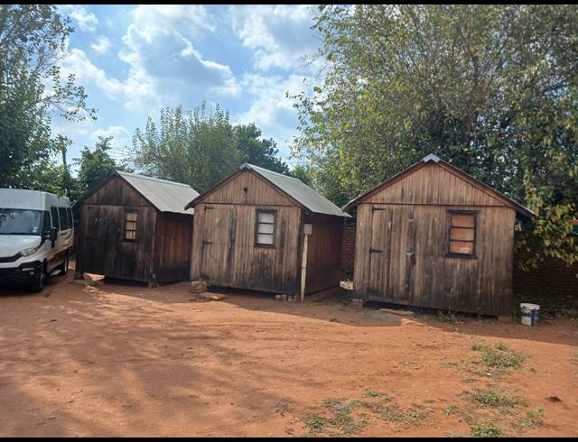 3 BEDROOM HOUSE FOR SALE IN FLORA PARK